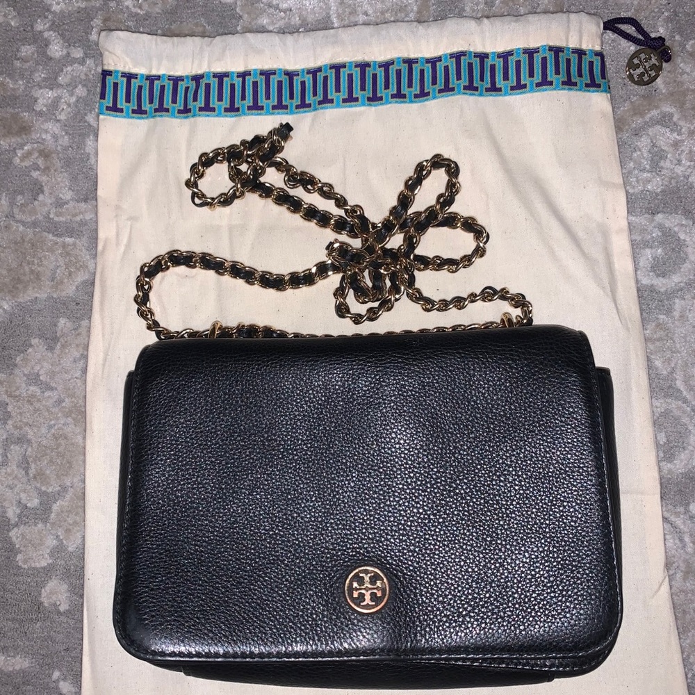 Tory Burch Robinson Logo Pebbled Adjustable Chain